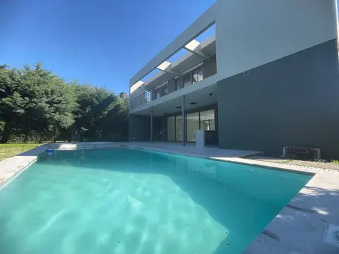 Casa en Venta en Haras Santa Maria - El Atardecer, Countries y Barrios Cerrados en Escobar
