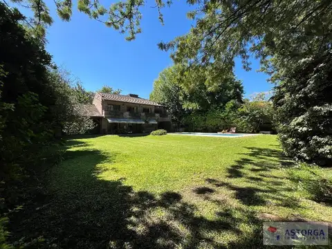 Casa en Venta en San Carlos Country Club, Countries y Barrios Cerrados en Malvinas Argentinas