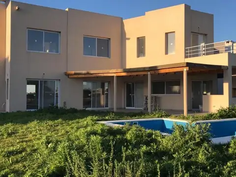 Casa en Venta en El Canton - Norte, Countries y Barrios Cerrados en Escobar