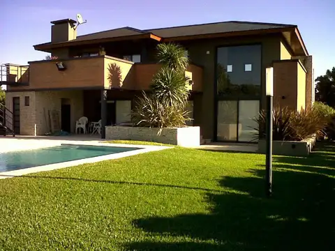 Casa en Venta en Las Cañuelas Club de Campo, Countries y Barrios Cerrados en Cañuelas