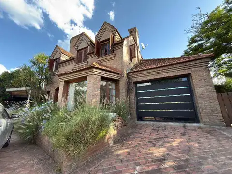 Casa en Venta en Banco Provincia, Francisco Alvarez
