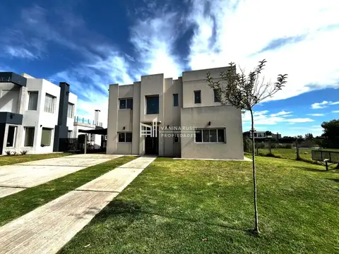 Casa en Venta en El Canton, Countries y Barrios Cerrados en Escobar