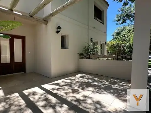 Casa en Venta en Saint Matthews, Countries y Barrios Cerrados en Pilar