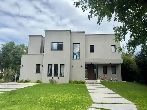 Casa en Venta en Los Sauces, Countries y Barrios Cerrados en Pilar