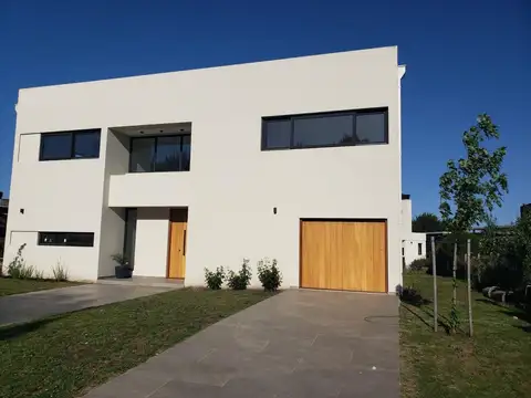 Casa en Venta en Rumenco Joven, Mar del Plata