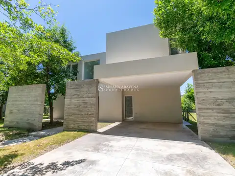 Casa en Venta en Haras Santa Maria - Las Lomas, Countries y Barrios Cerrados en Escobar