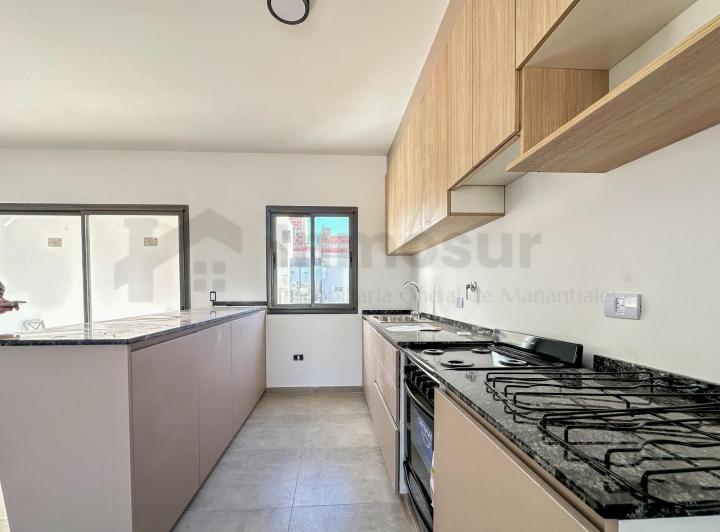 Casa · 100m² · 2 Dormitorios · 2 Cocheras