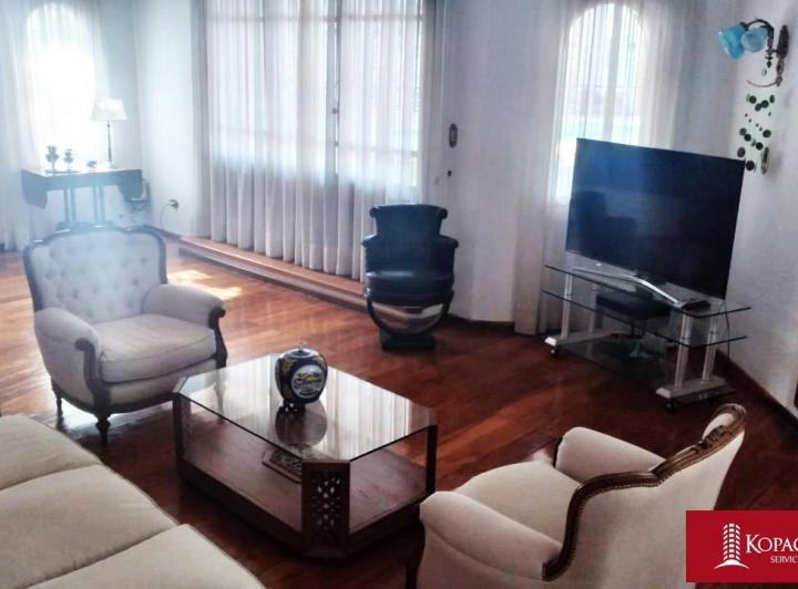Casa · 614m² · 3 Ambientes