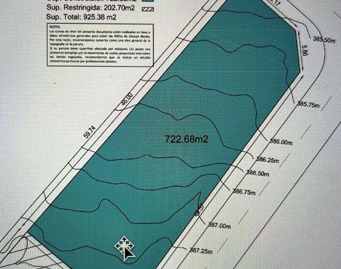 Terreno · 925m²