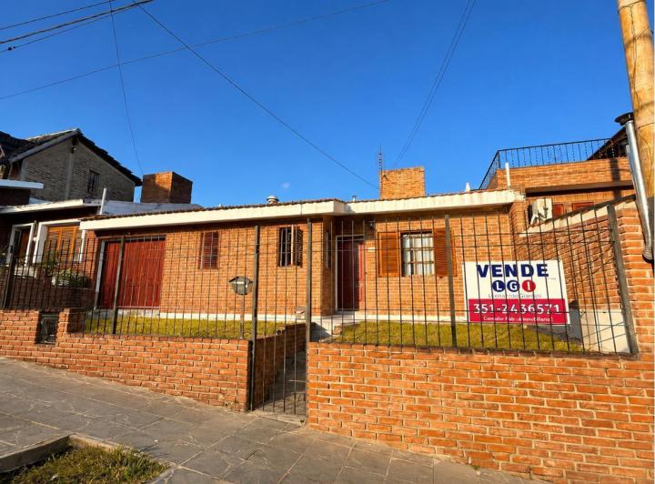 Casa · 100m² · 2 Ambientes