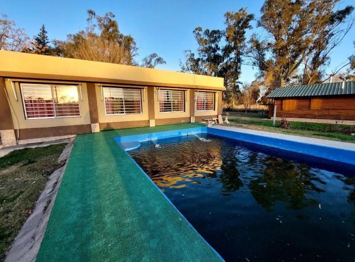 Casa · 120m² · 3 Ambientes · 2 Cocheras