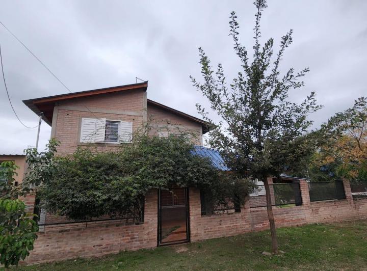 Casa · 135m² · 7 Ambientes · 1 Cochera