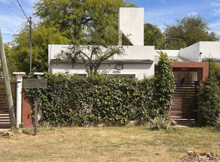 Casa · 600m² · 6 Ambientes · 2 Cocheras