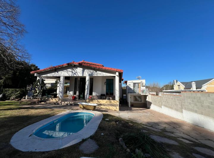 Casa · 502m² · 9 Ambientes · 1 Cochera