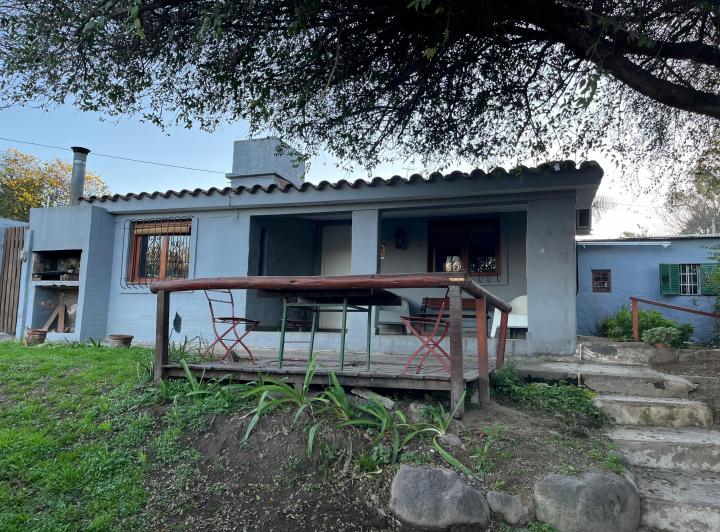 Casa · 300m² · 4 Dormitorios · 2 Cocheras