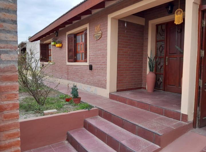 Casa · 160m² · 2 Dormitorios · 2 Cocheras