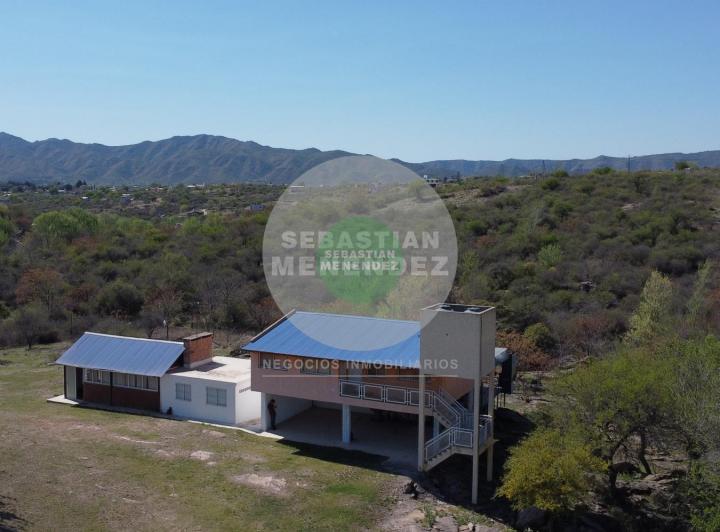Casa · 300m² · 10 Ambientes · 4 Cocheras