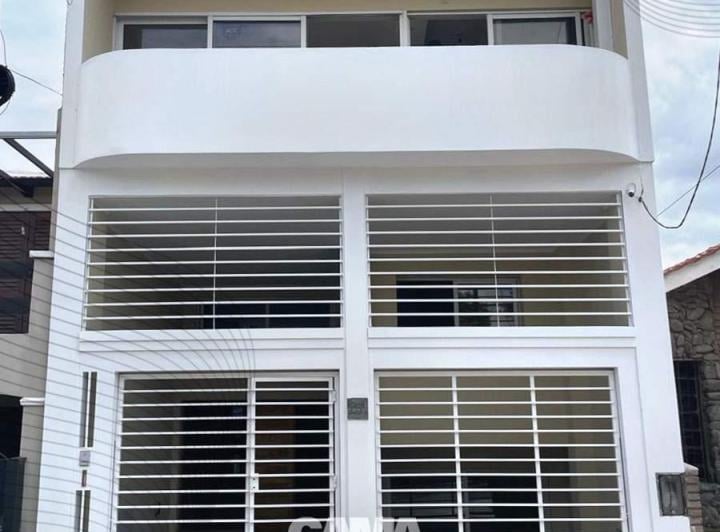 Casa · 270m² · 7 Ambientes
