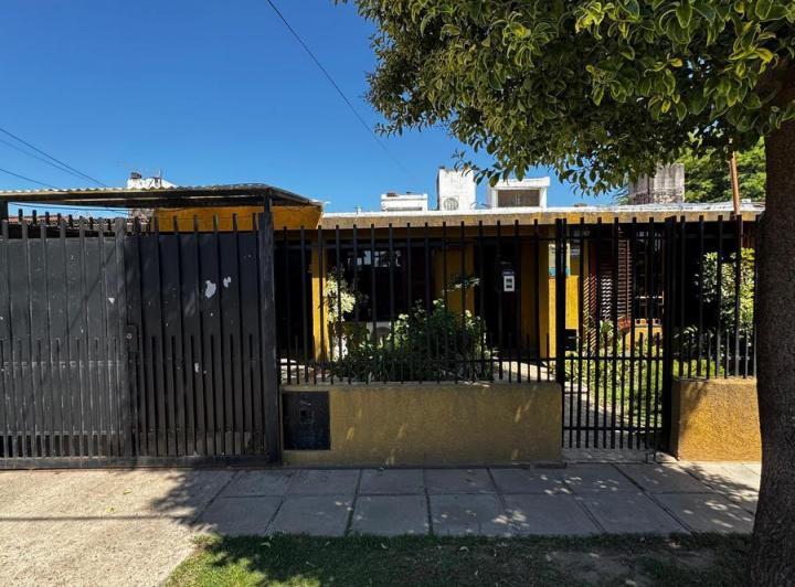 Casa · 184m² · 4 Ambientes · 2 Cocheras