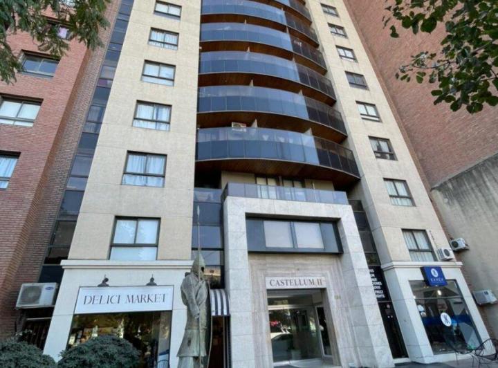 Departamento · 90m² · 6 Ambientes