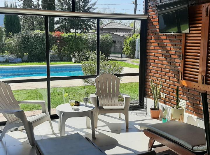 Casa · 120m² · 5 Ambientes · 2 Cocheras