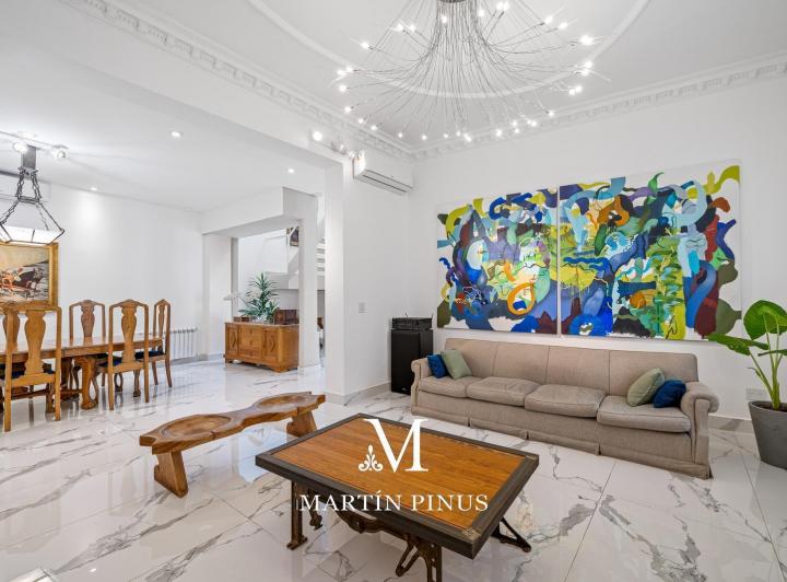 Casa · 450m² · 4 Ambientes · 1 Cochera