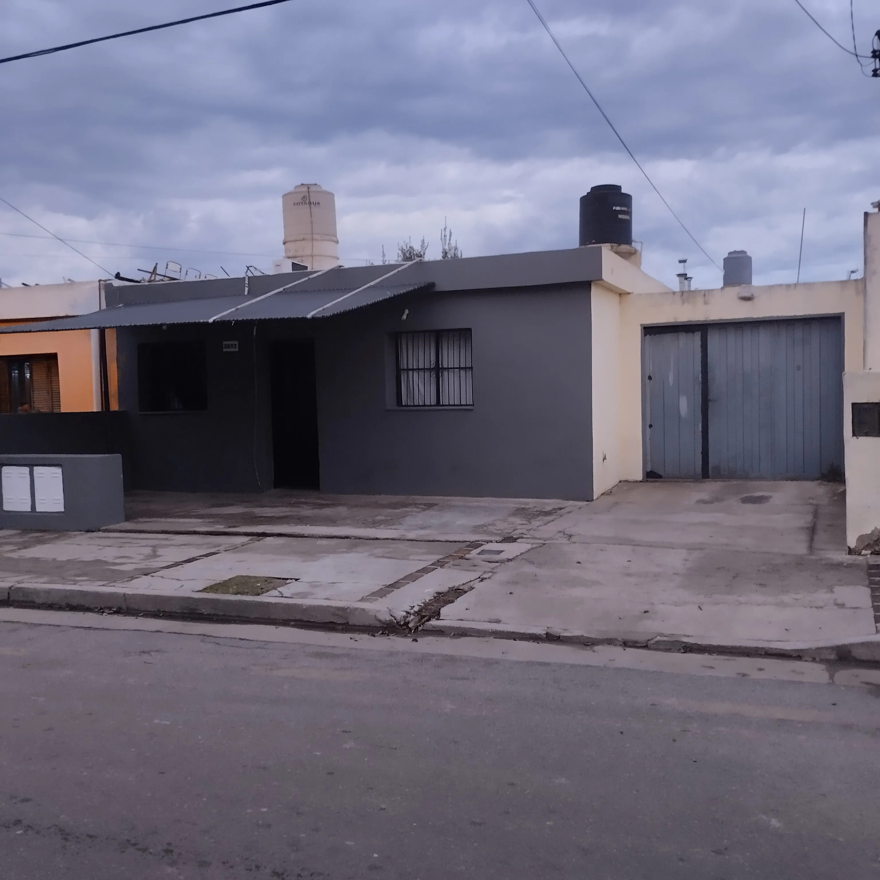 2 DEPTOS.2 habit CON RENTA actual, B° Centro America,