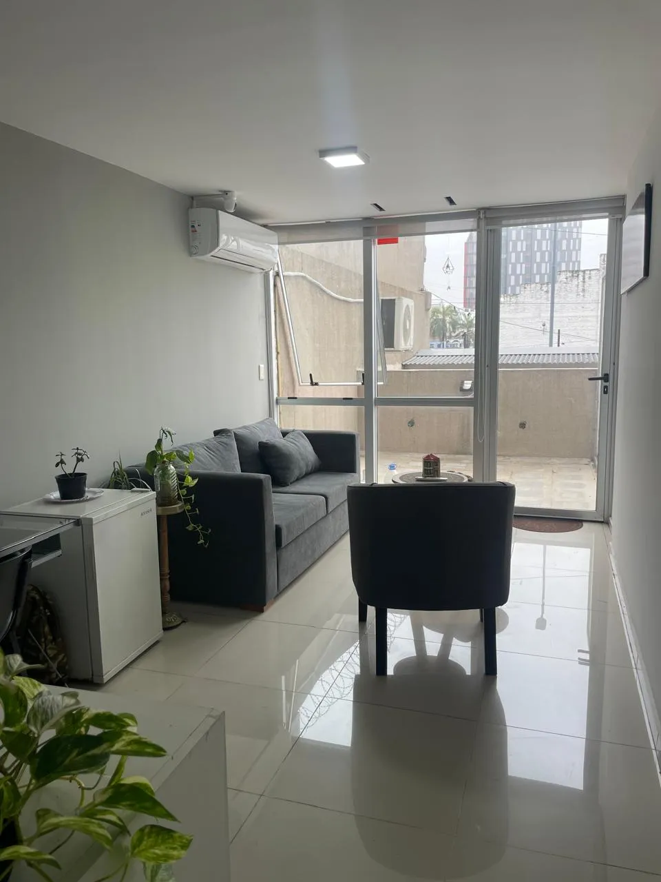 OFICINA 45 MTS C/ BALCON Y SUM