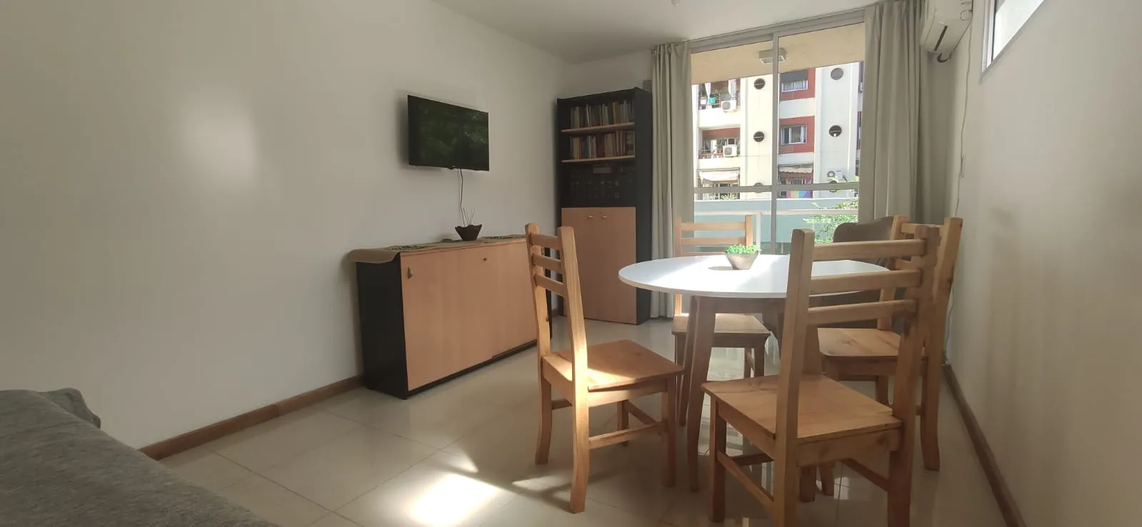 EN VENTA DEPTO 1 DORMITORIO BARRIO CENTRO