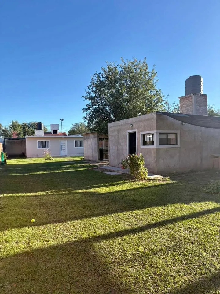 CASA + MONOAMBIENTE EN CURA BROCHERO | A 600 M DE LA PLAZA | TÍTULOS PERFECTOS