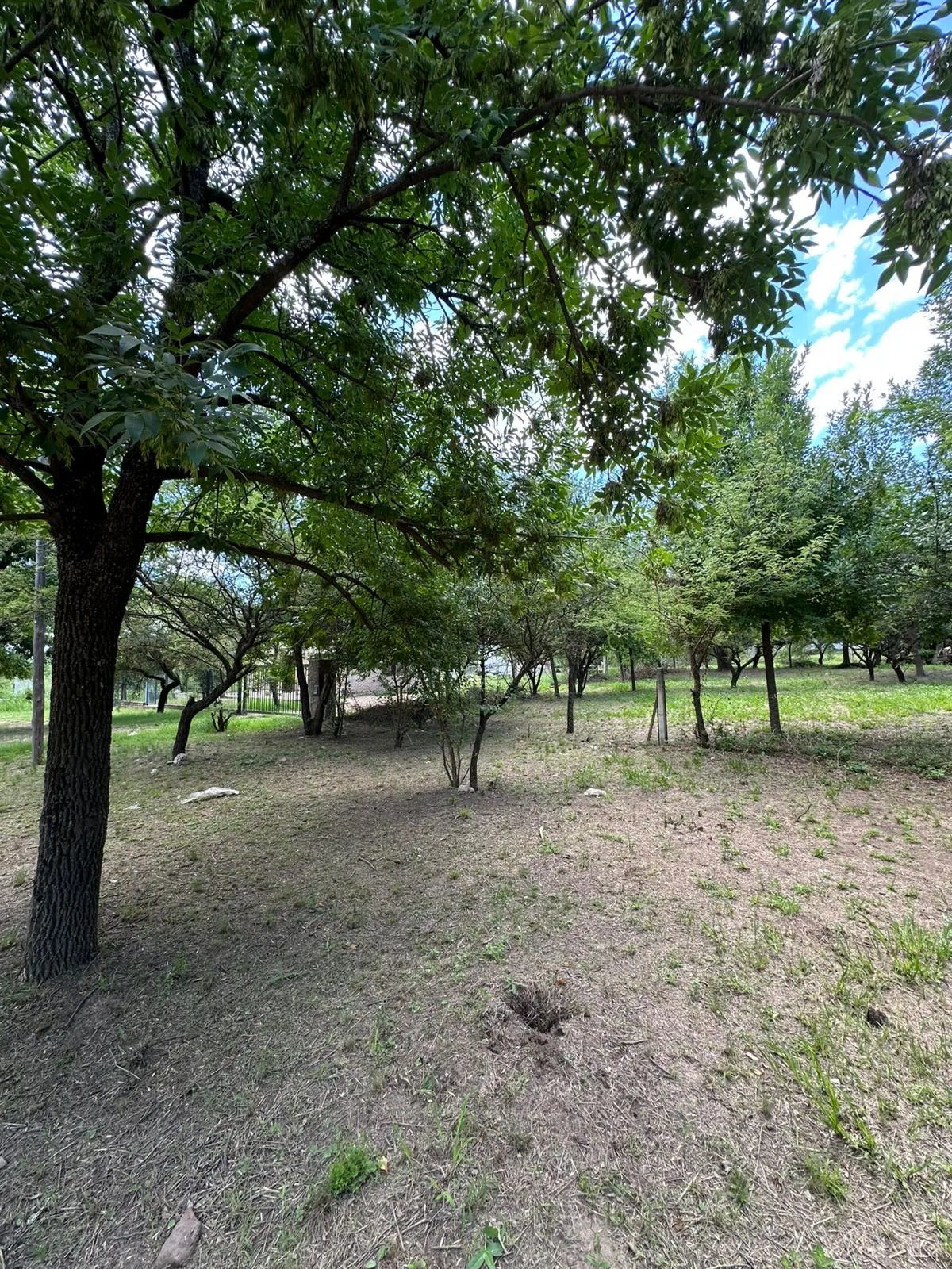 Cosquin , Lote de 900m2 en El Condado. CON ESCRITURA