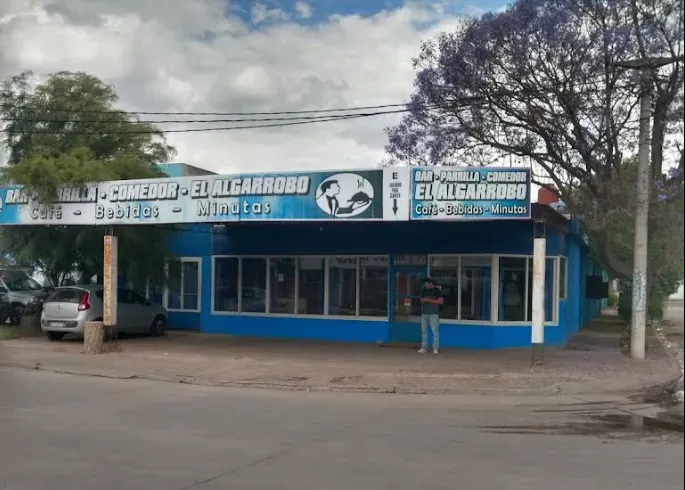 Se vende  Local + Casa + Galpón