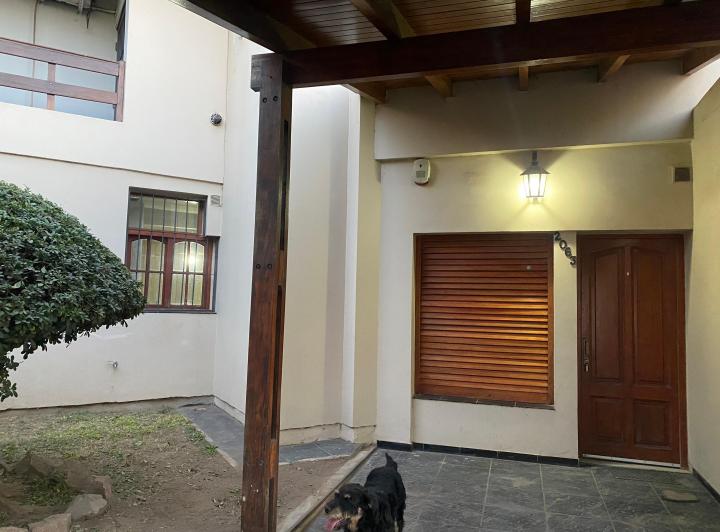 Casa · 89m² · 6 Ambientes · 1 Cochera
