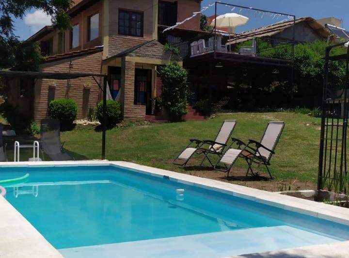 Casa · 326m² · 3 Dormitorios