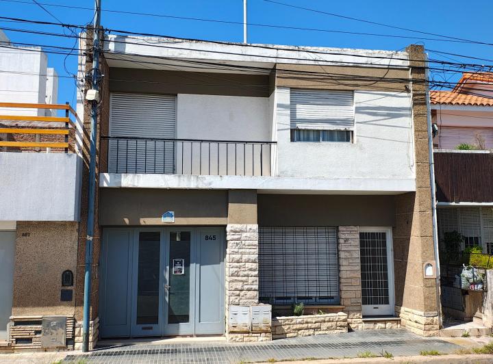 Casa · 240m²