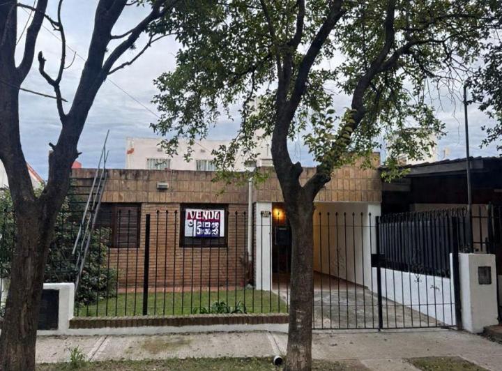 Casa · 120m² · 5 Ambientes · 1 Cochera