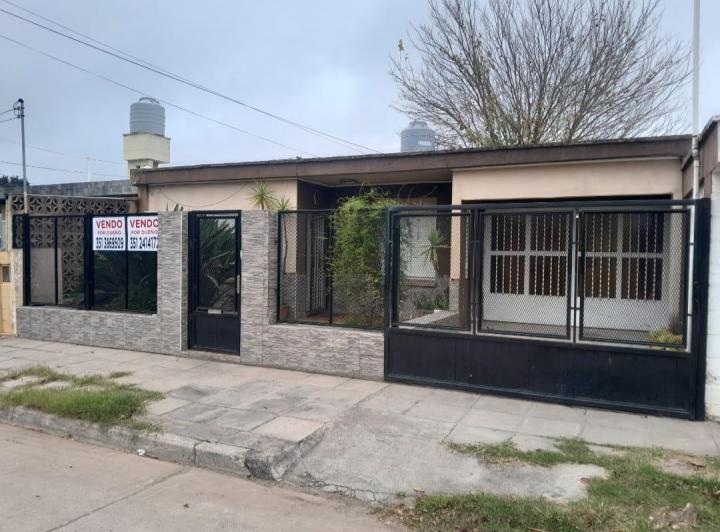 Casa · 150m² · 6 Ambientes · 1 Cochera
