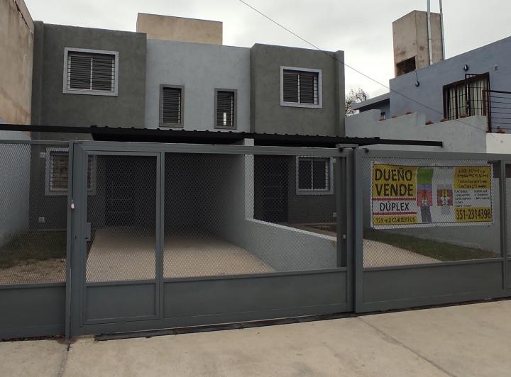 Casa · 125m² · 2 Dormitorios · 2 Cocheras