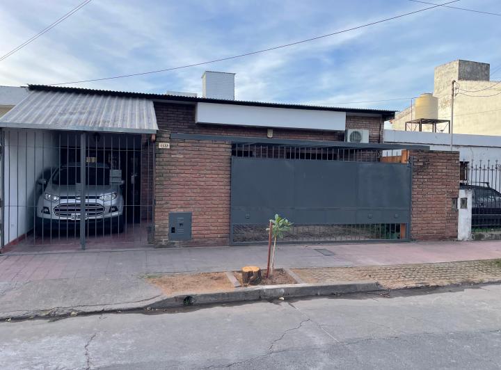 Casa · 125m² · 7 Ambientes · 1 Cochera