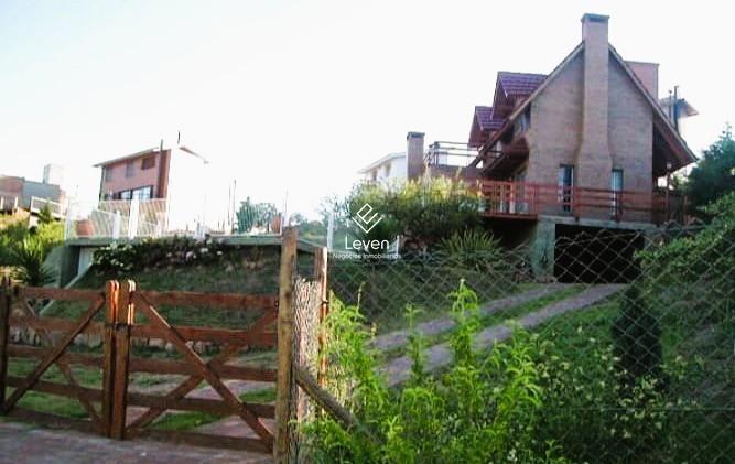 Casa · 142m² · 2 Dormitorios · 1 Cochera