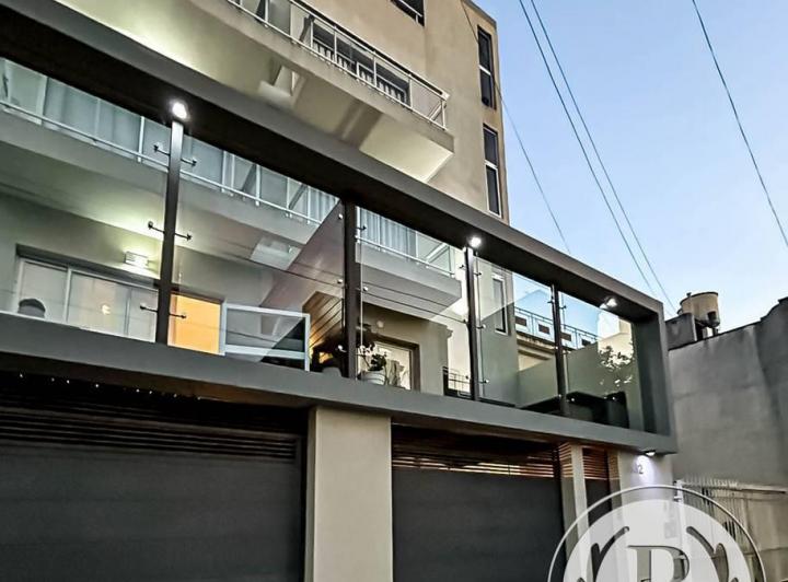 Departamento · 219m² · 4 Ambientes · 2 Cocheras