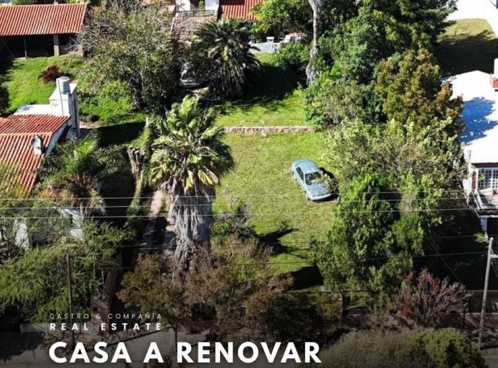 Casa · 250m² · 8 Ambientes · 1 Cochera