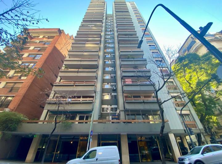 Departamento · 183m² · 6 Ambientes · 1 Cochera