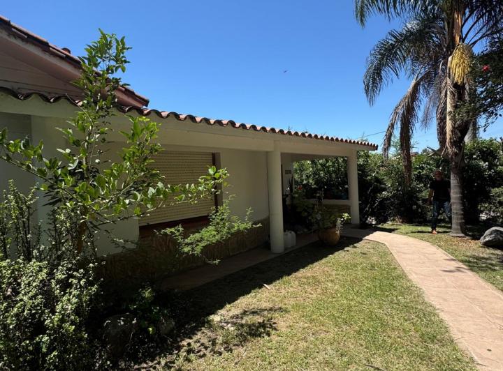 Casa · 130m² · 6 Ambientes
