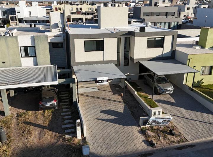 Casa · 117m² · 3 Dormitorios