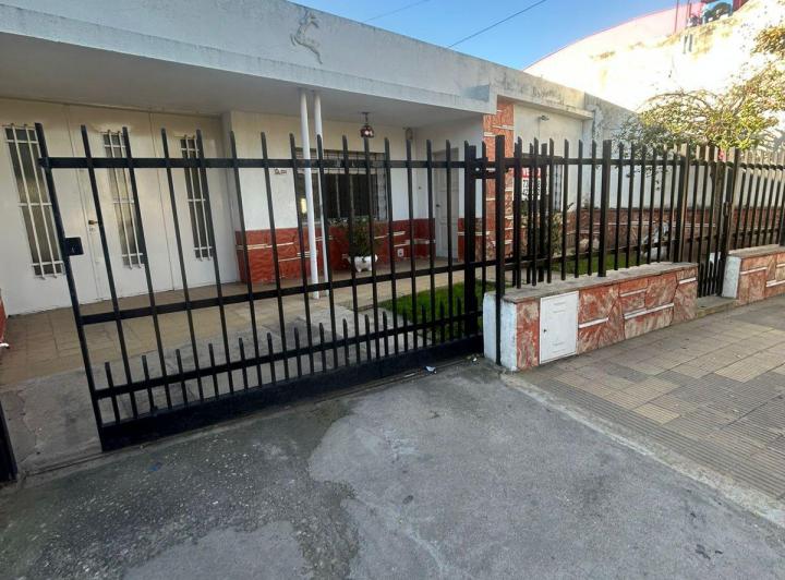 Casa · 217m² · 2 Ambientes