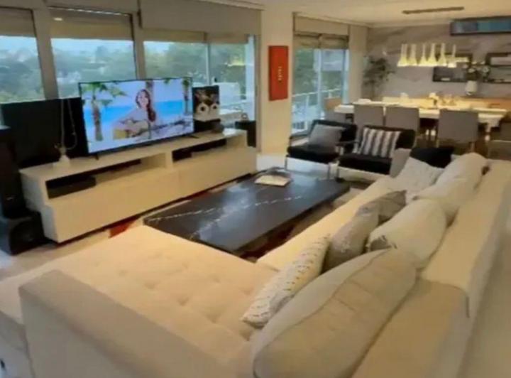 Departamento · 160m² · 5 Ambientes · 1 Cochera