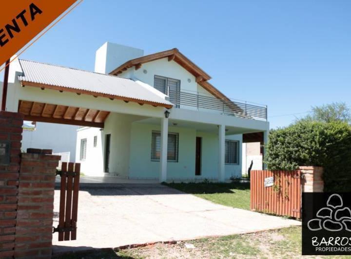 Casa · 236m² · 3 Ambientes