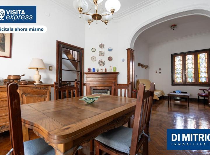 Casa · 232m² · 6 Ambientes · 1 Cochera