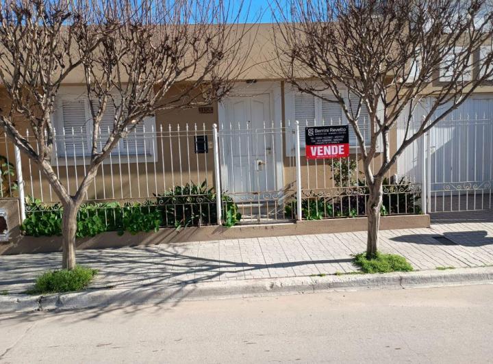 Casa · 110m² · 1 Ambiente · 2 Cocheras